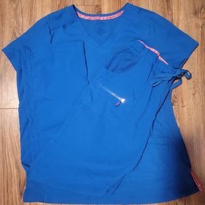 Koi royal Blue Medium scrub set